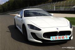 武汉婚车出租公司低价出租劳斯莱斯宾利保时捷等高端婚车