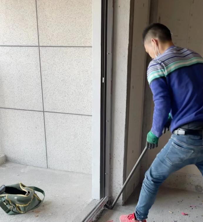 济南装修时客厅与阳台连接的方式时，得综合考虑户型的特点(图21)